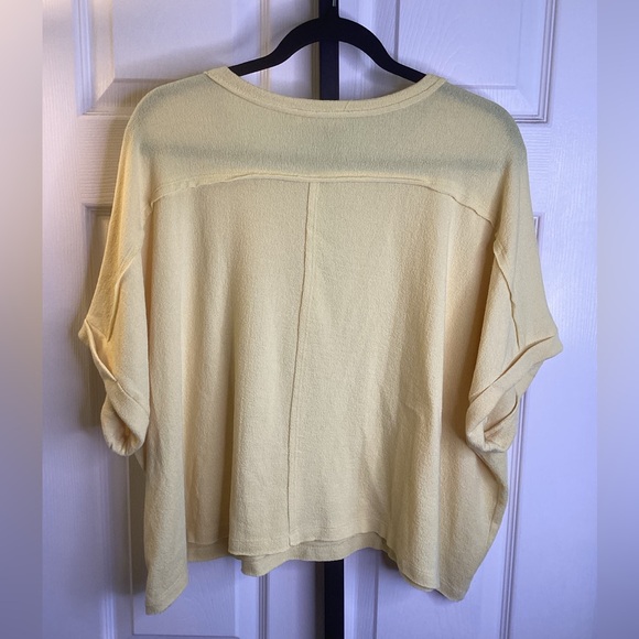 Charlotte Avery Soft Yellow Very Oversized Short Sleeve Top, size Small, NWOT - Picture 3 of 4